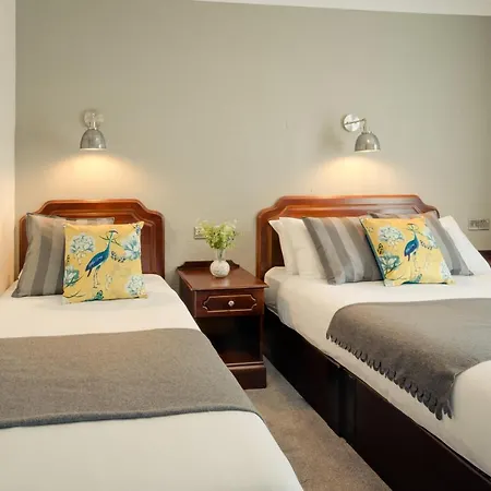 Hillgrove Bed and Breakfast 3*