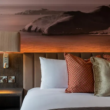 Arden House 4*