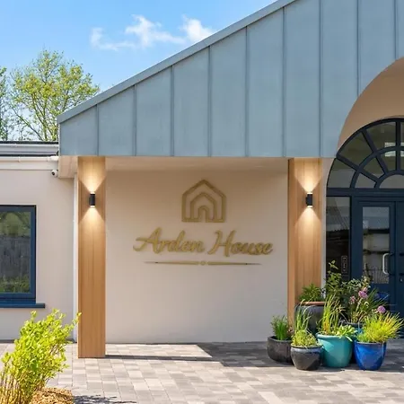Arden House 4* 딩글
