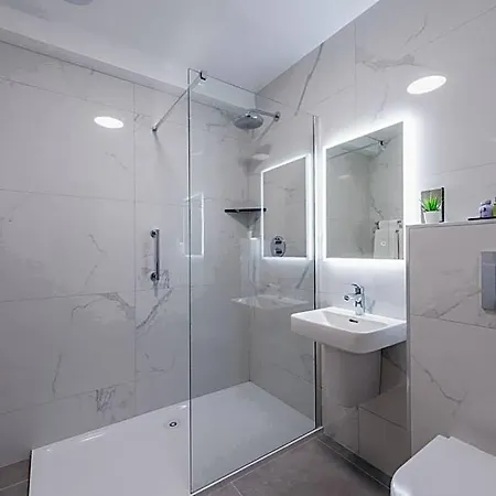 B&B Arden House 4*