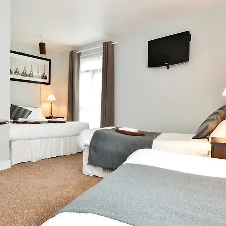 Arden House 4* 딩글
