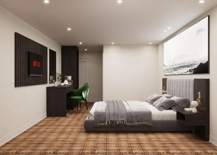 Arden House 4*
